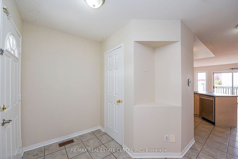 Mississauga House for rent - 3 Bedrooms — photo 7