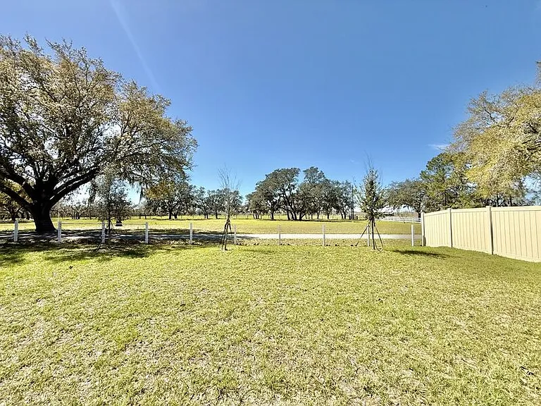 1374 Holodak Dr — Photo 60