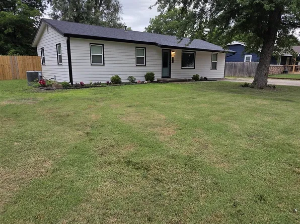 405 Jefferson Ave, Sedgwick, KS 67135