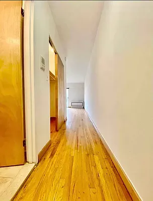 Rented by Avenues Real Estate | media 17