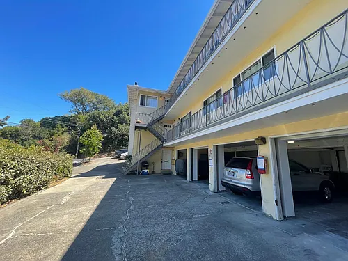 1 Shelley Dr #C Photo 1