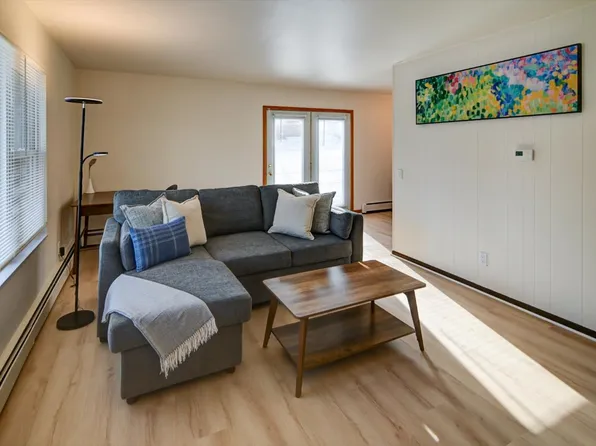 7203 Fortune Dr, Middleton, WI