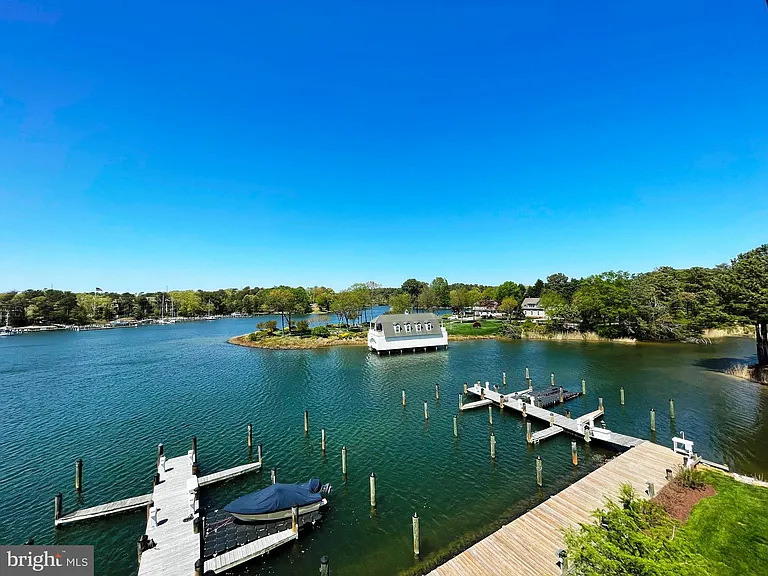 634 Oyster Bay Pl — Photo 25
