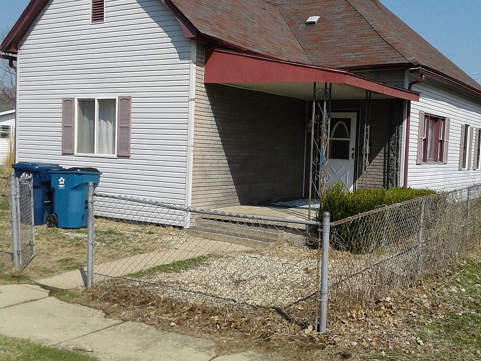 1st image of 2407 N 15 1/2 St