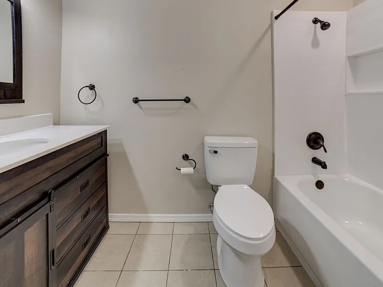 S 79th E Ave Duplex — Photo 12
