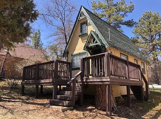 850 Maple Ln, Sugarloaf, CA 92386