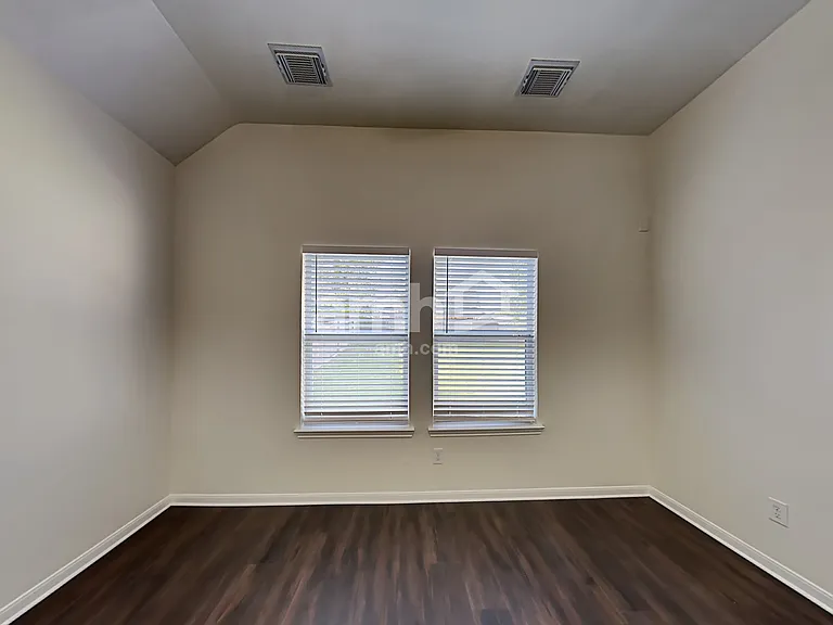 1735 Park Oak Dr — Photo 12