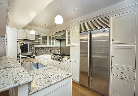 5th image of 27 W 10th St APT 1