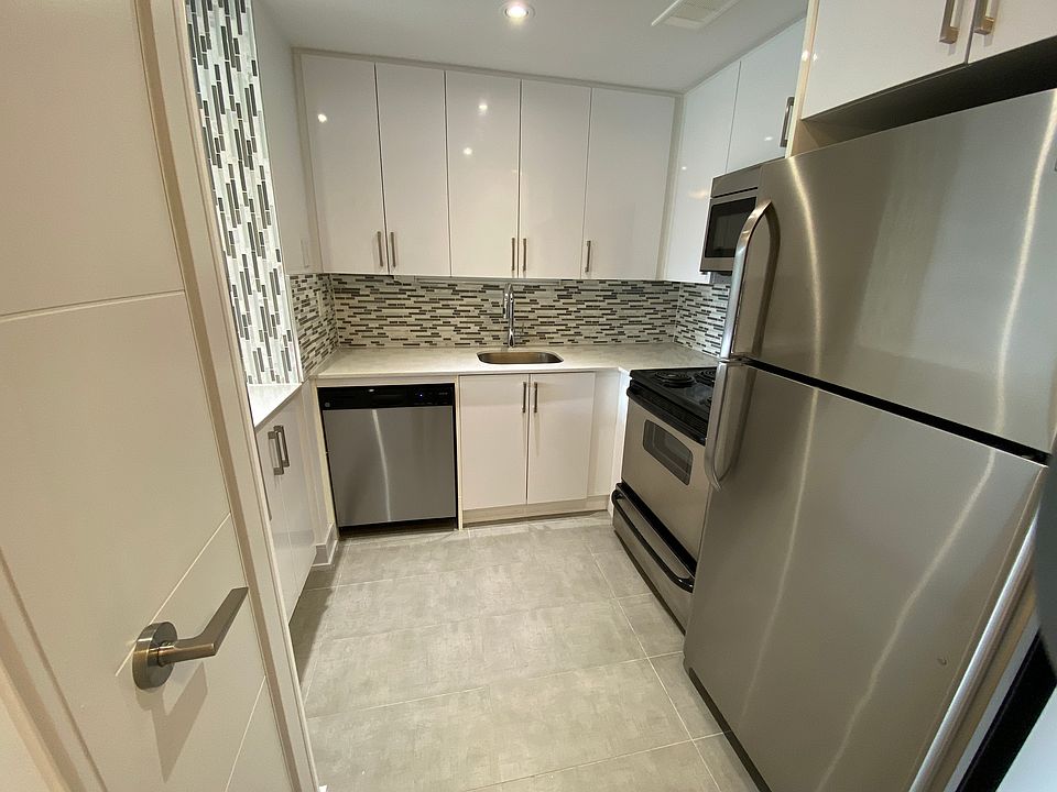 1st image of 225 Davisville Ave #835159