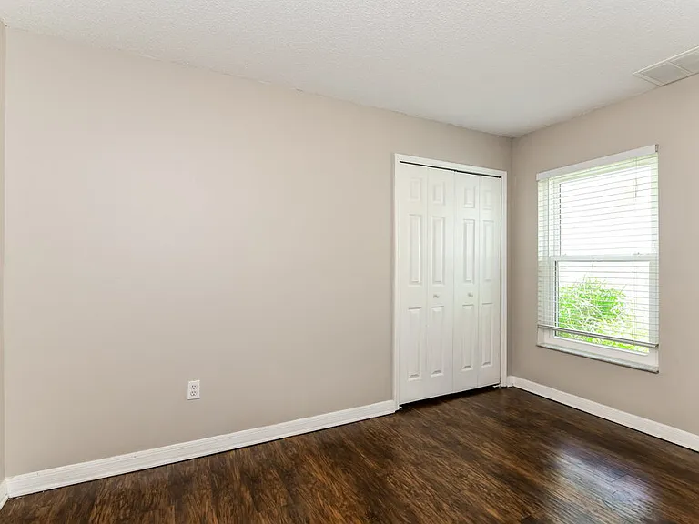 1129 Pinedale Dr — Photo 14