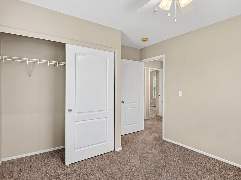 1089 Paradise Coach Dr — Photo 7
