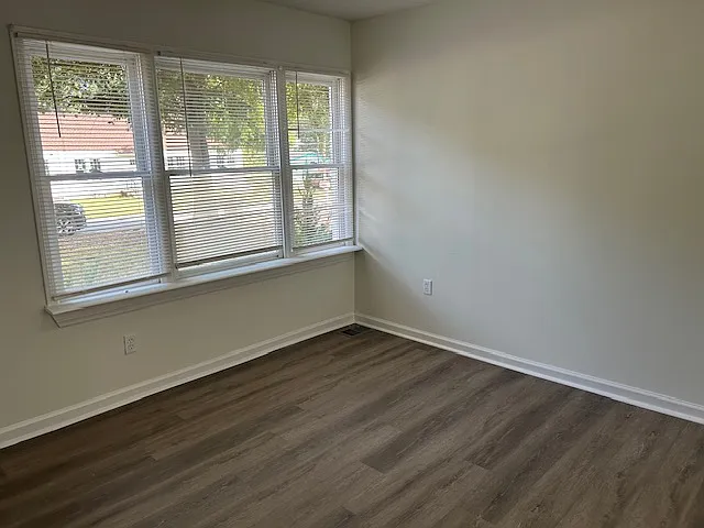 3 bed, 1095 sqft, $2,000 — Photo 4