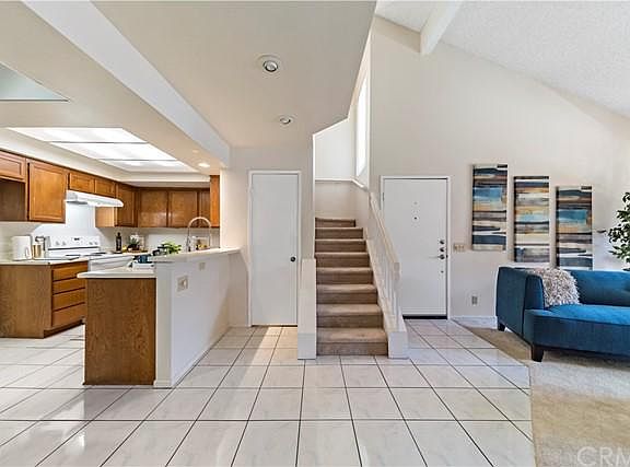 5th image of 8 Carriage Way #106