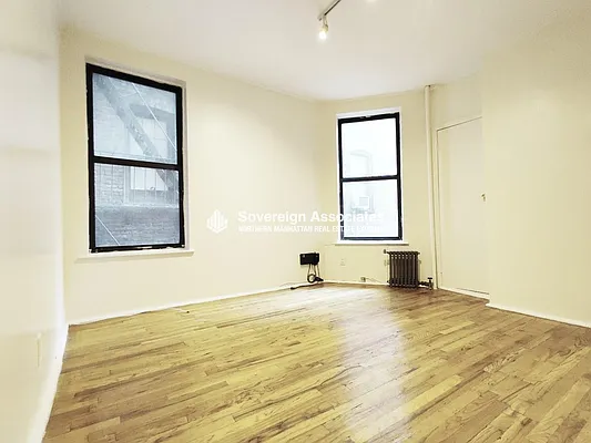 Rented by Sovereign Associates | media 2