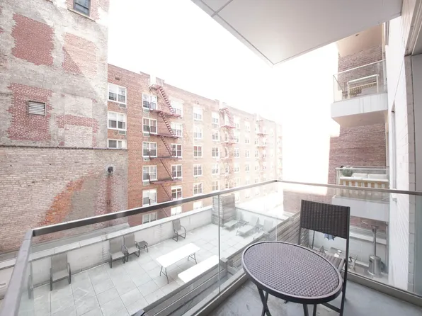 14 West 14th Street 3D image 7 of 7