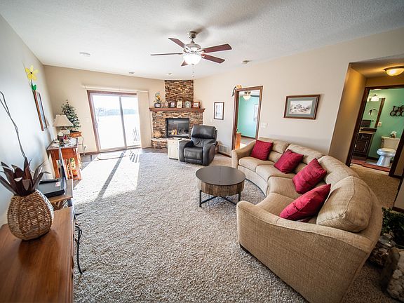 3rd image of 2516 Superior Ln NW