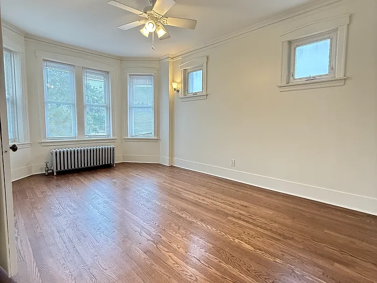 2053 N Sawyer Ave #2 — Photo 4