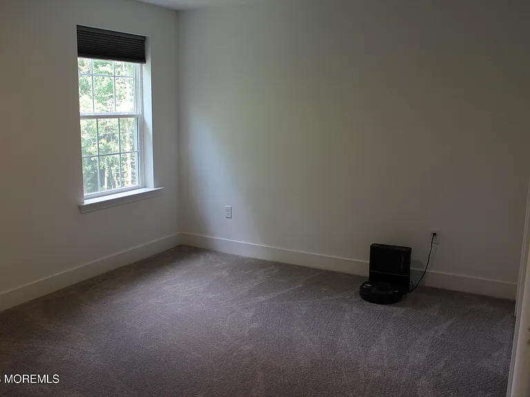 139 Woolley Ct — Photo 9