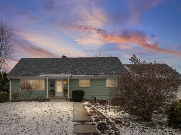 1657 E Walnut St, Frankfort, IN 46041