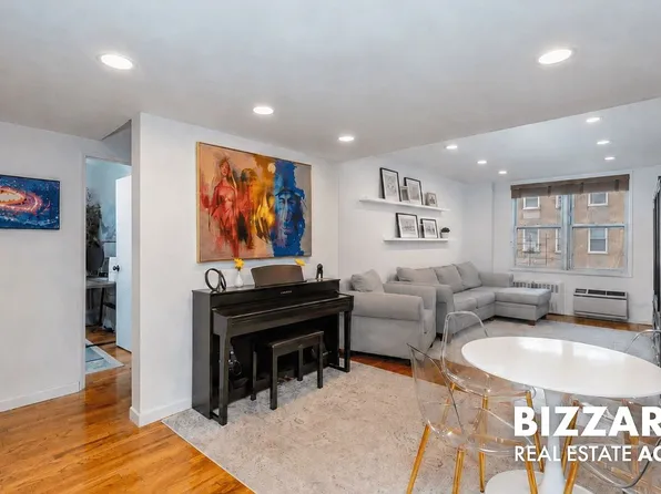 31-85 Crescent St APT 215, Astoria, NY 11106