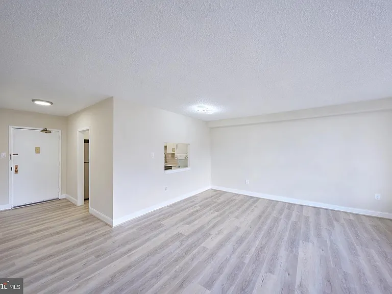 3701 S George Mason Dr #2318N — Photo 4