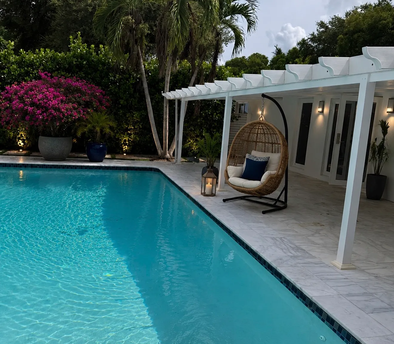 4 bed, 2000 sqft, $4,350 — Photo 1