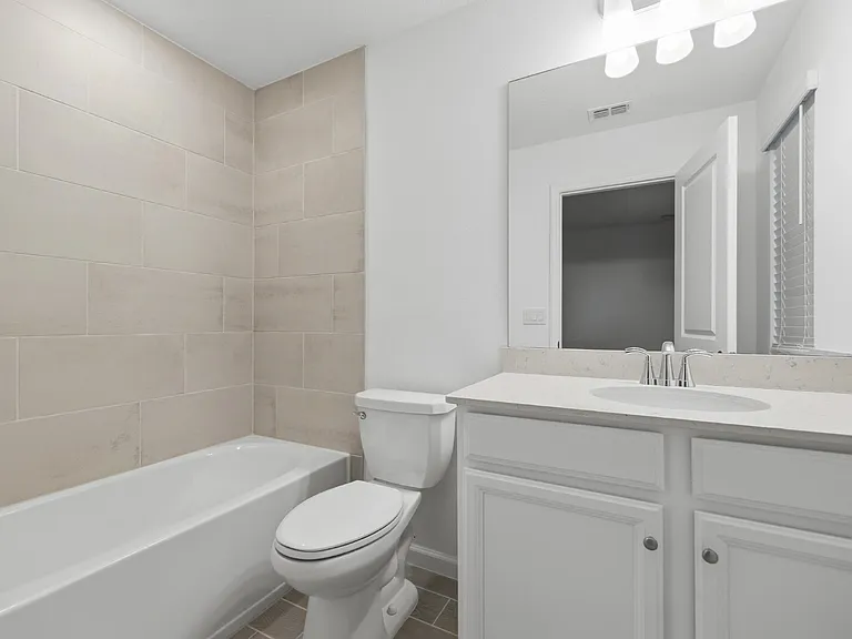 3409 SW 34th Avenue Cir #9 — Photo 18