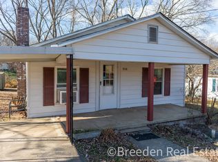 928 Fairview Dr SW, Lenoir, NC 28645