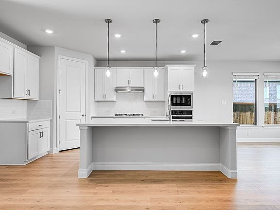 2nd image of 522 Bull St