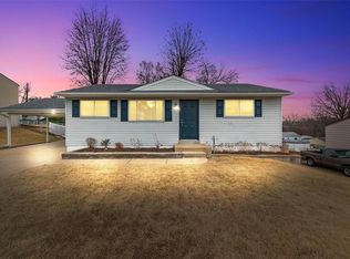 227 Rouen Dr, Saint Louis, MO 63129