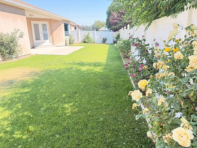 646 Cortney Way — Photo 29