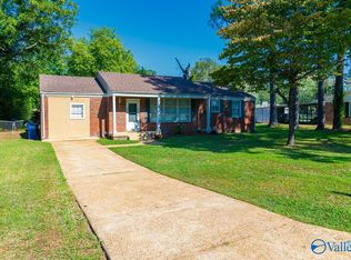 2202 Lynn Rd NW, Huntsville, AL 35810