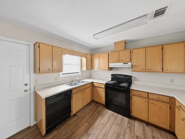 1469 Green St APT E2, Valdosta, GA 31601
