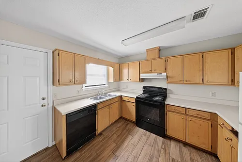 1469 Green St #E2 Photo 1 1469 Green St #E2 Photo 1