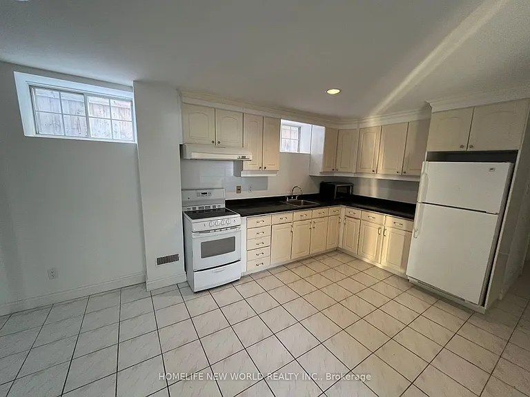 298 McKee Ave — Photo 4