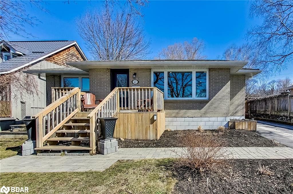 47 Oakley Park Sq, Barrie, ON L4M 2K3 Zillow