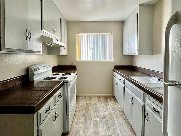 4th image of 2070 Radio Ave #11