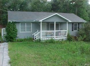 213 Highland Estates Dr, Commerce, GA 30529