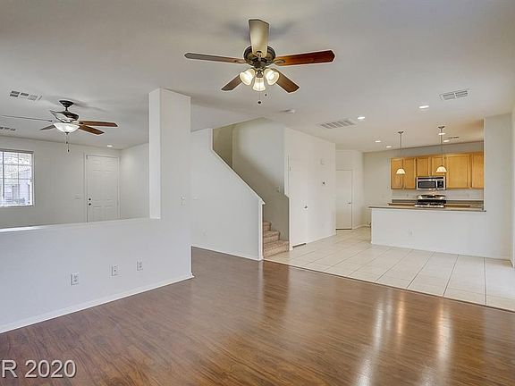 2nd image of 10476 Canyon Cliff Ct