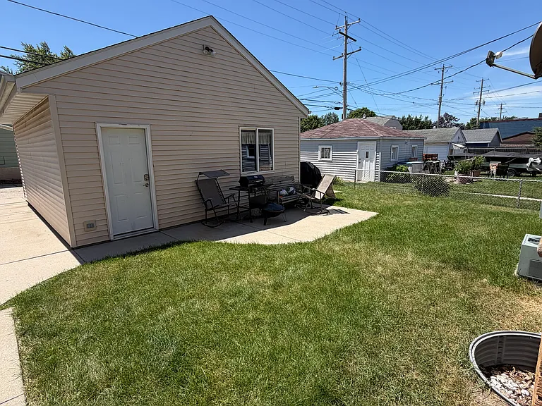 8909 W Burleigh St #8911 — Photo 16