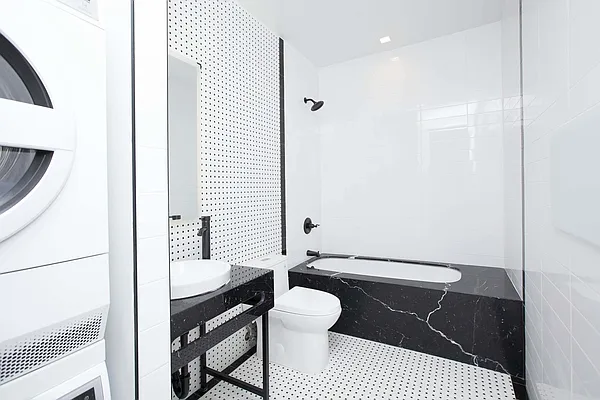 Rented by Bohemia Realty Group | media 11