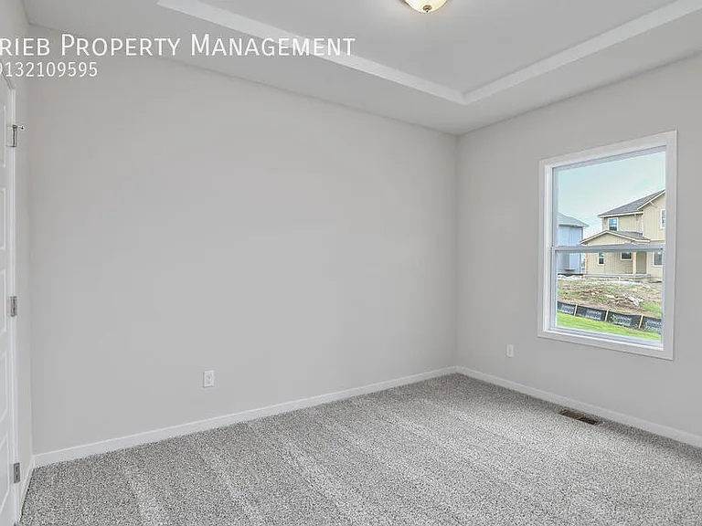 2677 W Dartmouth St — Photo 23