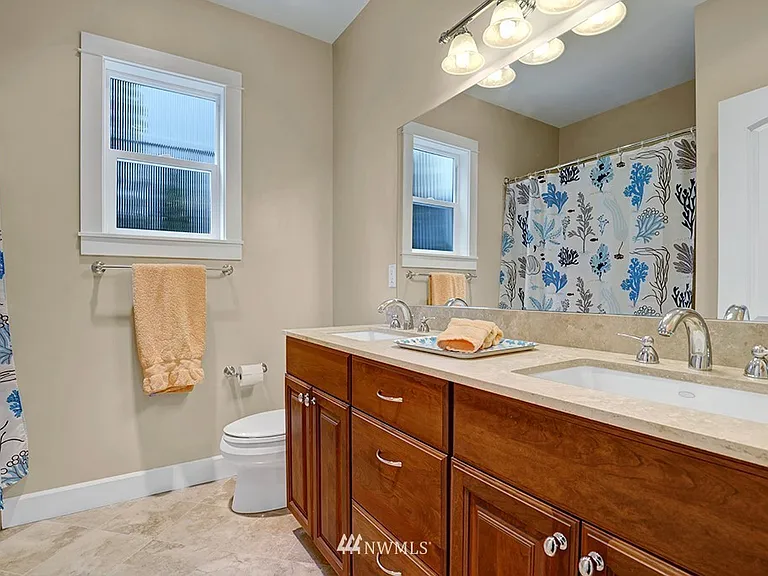 6351 SE 24th St — Photo 17