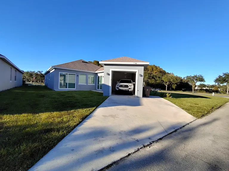 4970 Strand St — Photo 14