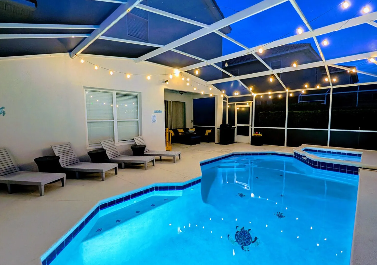 Turtley Awesome - Heated Spa - Themed Bedrooms - BBQ Grill — Photo 1
