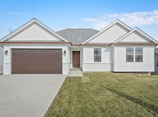 5 Burning Bush Ct, Troy, MO 63379