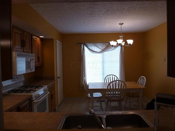 5th image of 7031 Dublin Village Dr