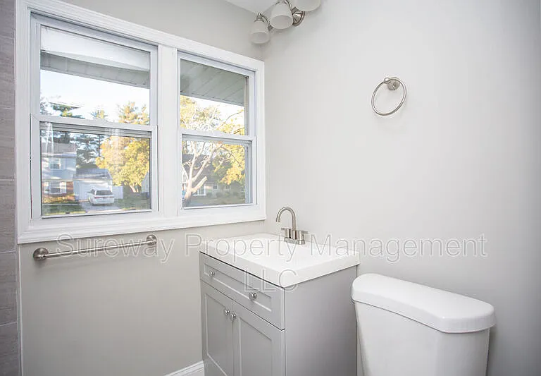 48 Sandstone Ln — Photo 16