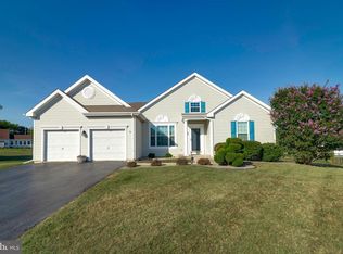 205 Riveredge Dr, New Castle, DE 19720