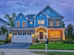 9691 Parkland Meadow Ln, Vienna, VA 22181